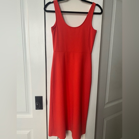 Leith Scoop Neck Midi Dress - Picture 3 of 5